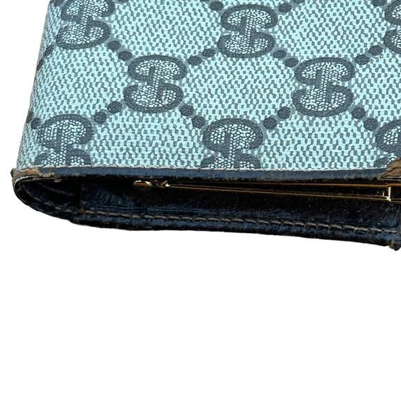 1970s Vintage Gucci Supreme Monogram Canvas Leather GG Gold Clasp Clutch Wallet - Picture 14 of 16